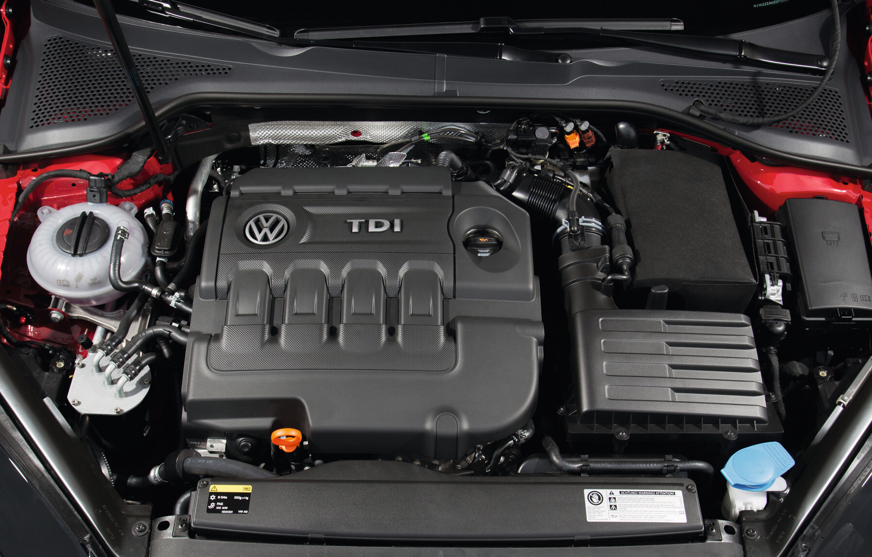 Auto termiche nel 2035? Sì, con la compensazione di CO2