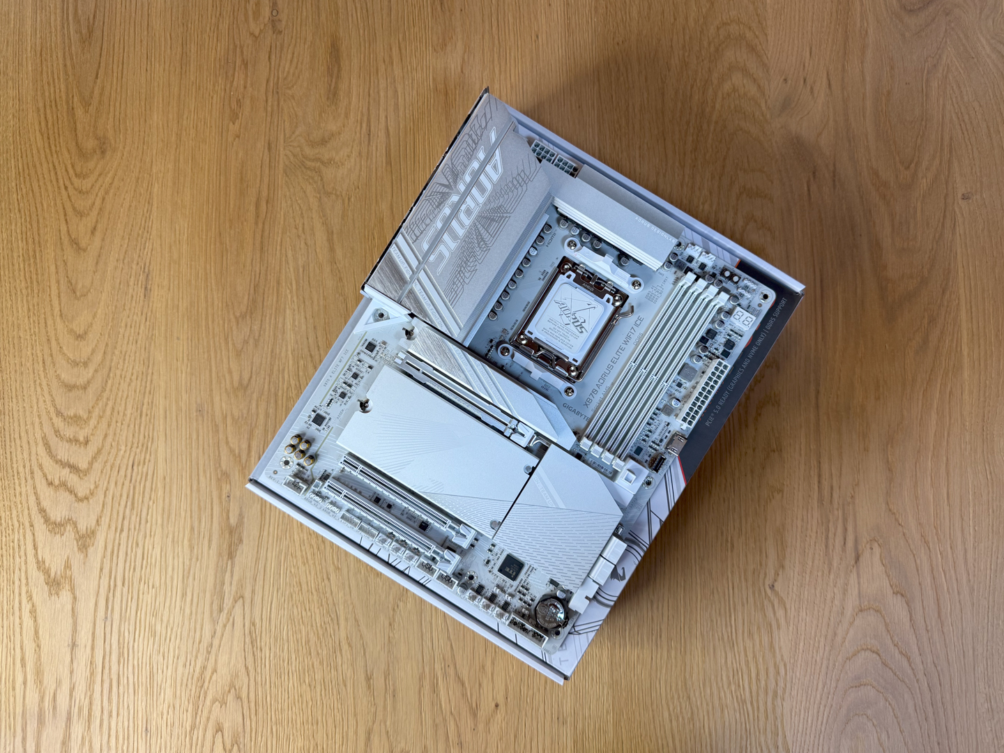 Gigabyte domina i Red Dot Design Award 2025 con le sue schede madri