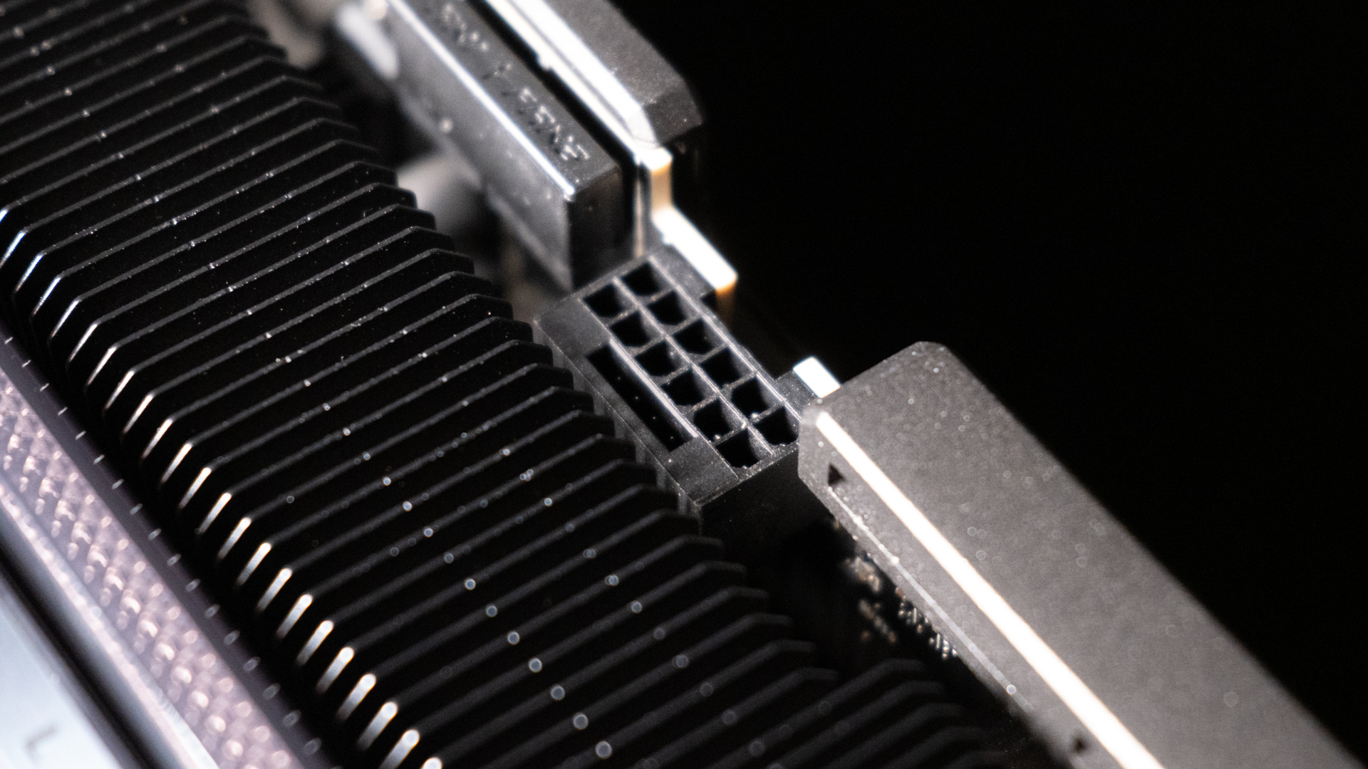 Riparare una scheda grafica di punta costerebbe più di acquistare una nuova