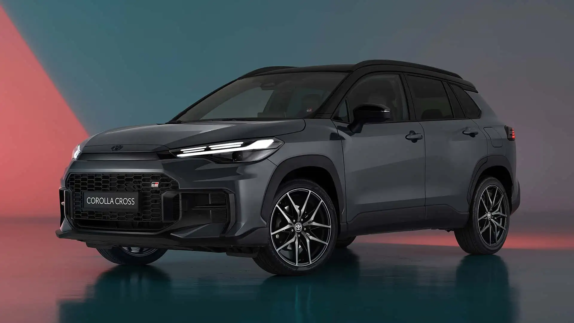 Toyota Corolla Cross: nuovo volto con il restyling