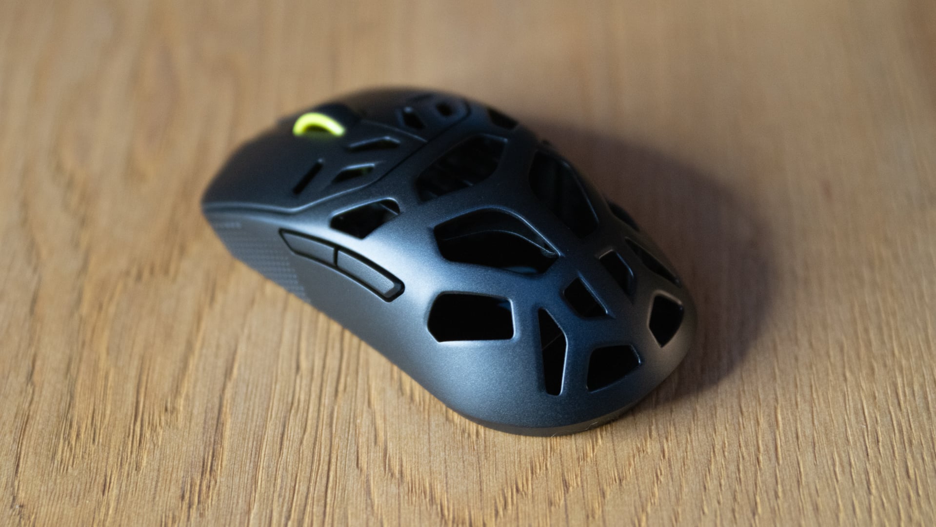 CORSAIR SABRE v2 PRO Ultralight Mouse da gaming, Wireless 2,4 GHz, cablato, 33000 dpi, Ottica con LED, Nero