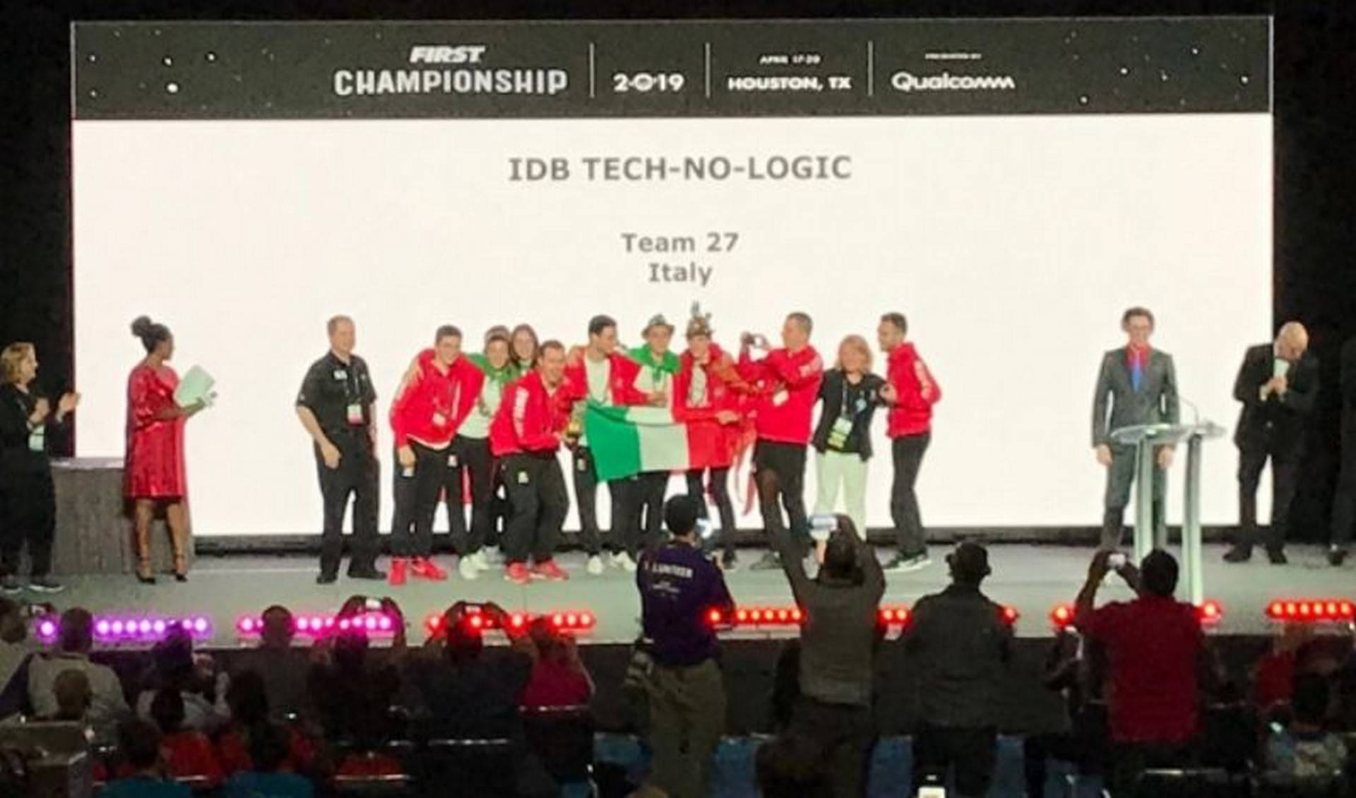 Lavatrice spaziale, il progetto italiano vince la First Lego League