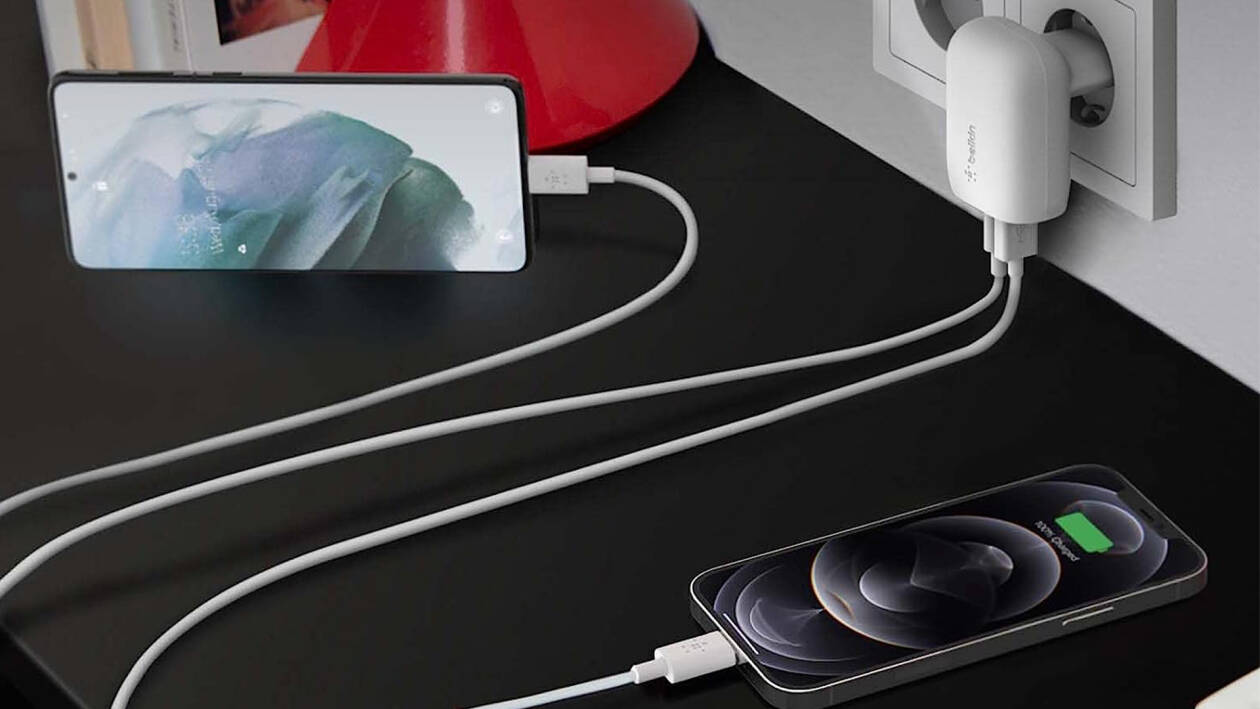 Belkin B2B156 Supporto Da Muro Per Store And Charge Go | Bianco | Fissaggio A Parete Salvaspazio